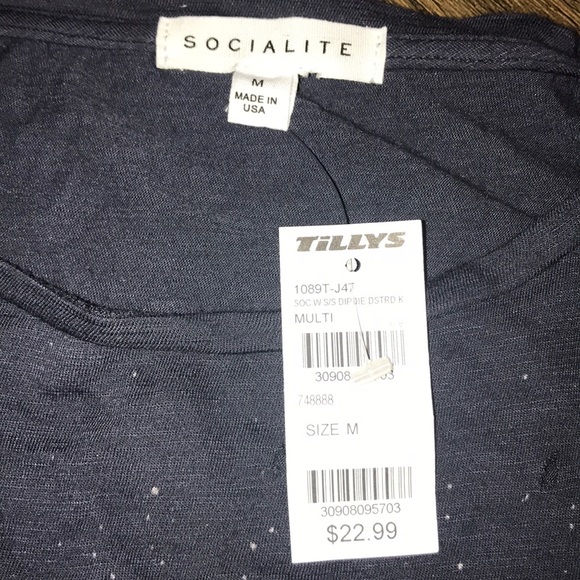 Tilly’s bought t-shirt - Picture 3 of 5